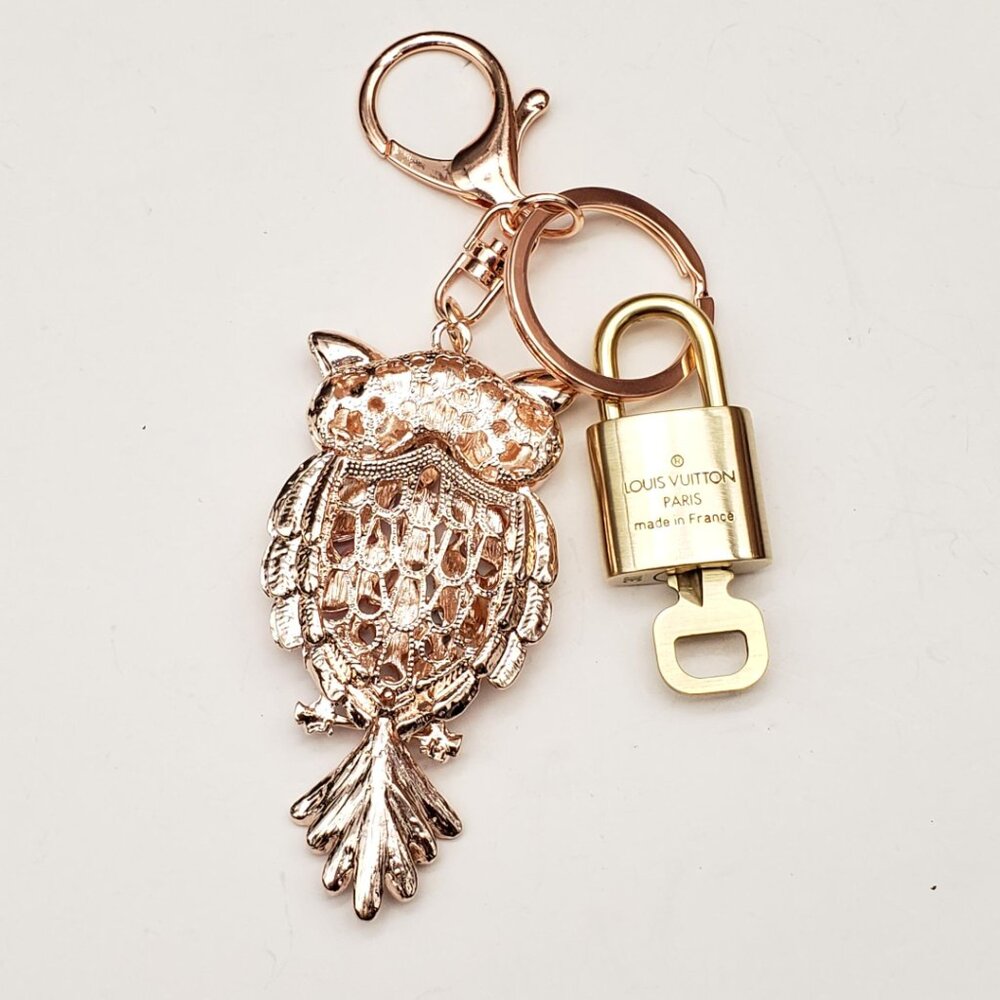 Authentic Louis Vuitton Padlock & Key Gold ✨Unbranded Owl Bag Charm Keychain - Picture 3 of 8
